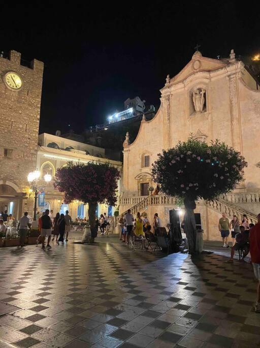 Casa Vacanza Giardini Naxos Taormina Miranaxos Eksteriør bilde