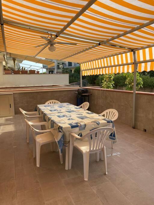 Casa Vacanza Giardini Naxos Taormina Miranaxos Eksteriør bilde