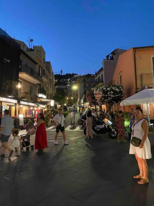 Casa Vacanza Giardini Naxos Taormina Miranaxos Eksteriør bilde