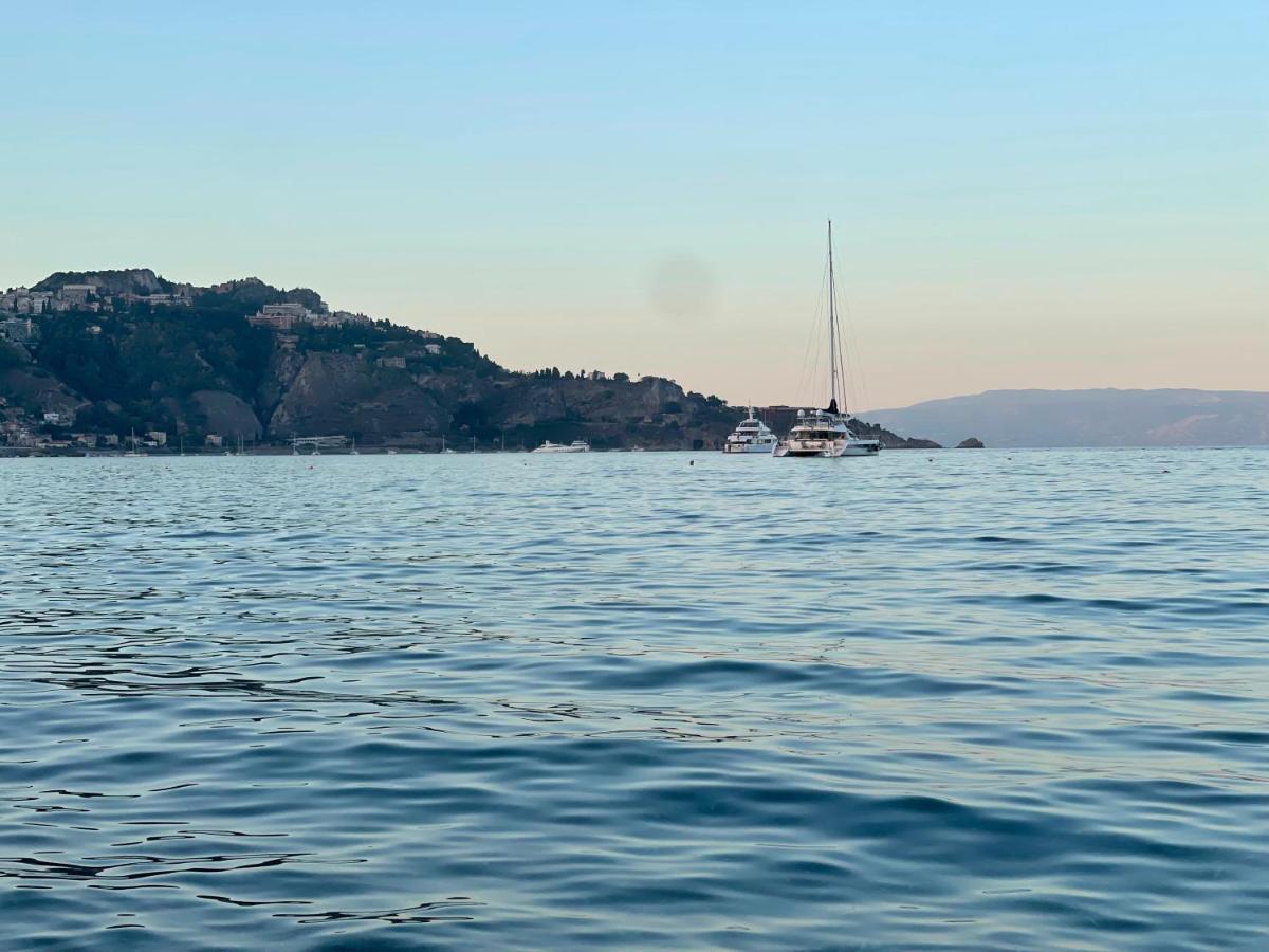 Casa Vacanza Giardini Naxos Taormina Miranaxos Eksteriør bilde
